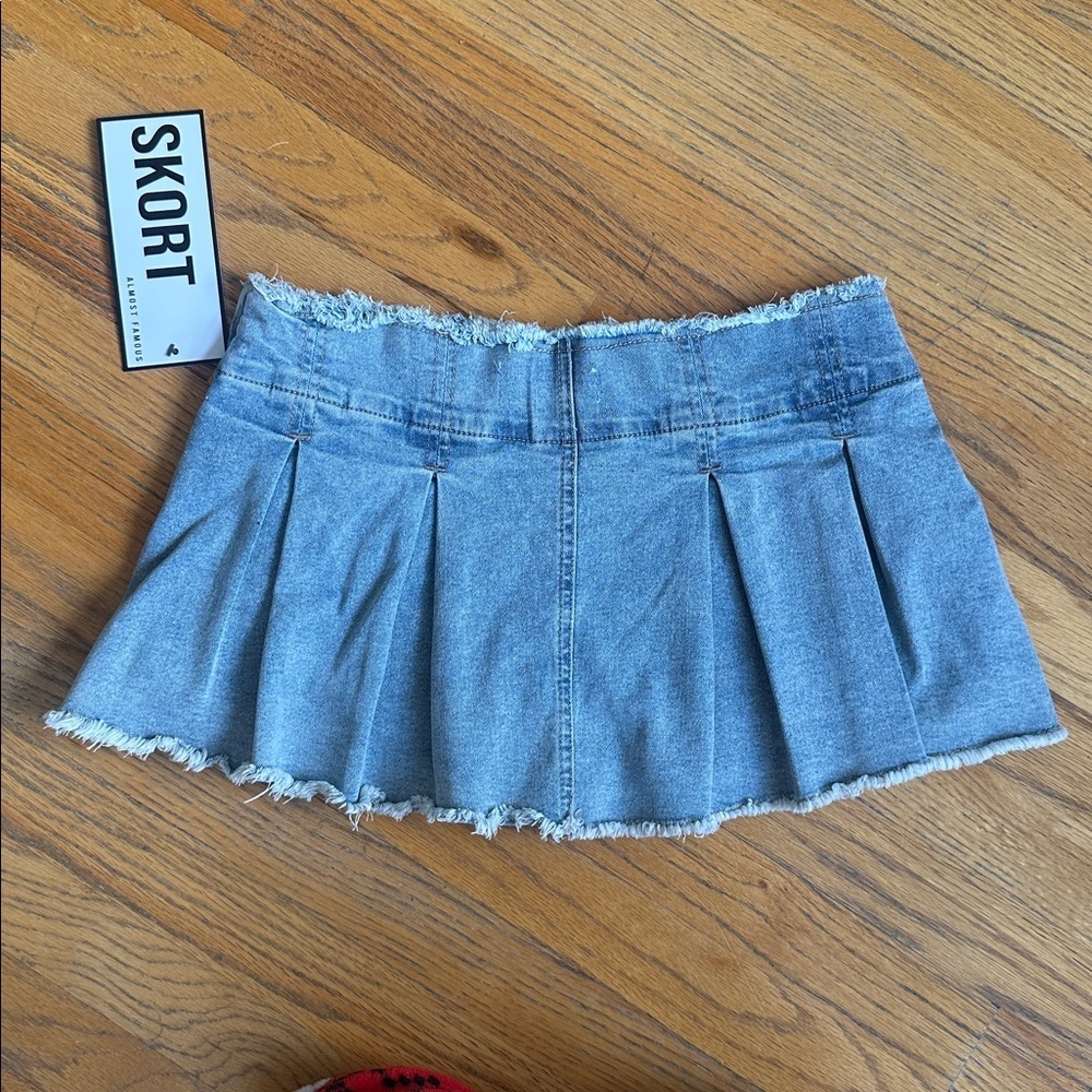 Almost Famous Light Blue Denim Skort - Picture 3 of 6